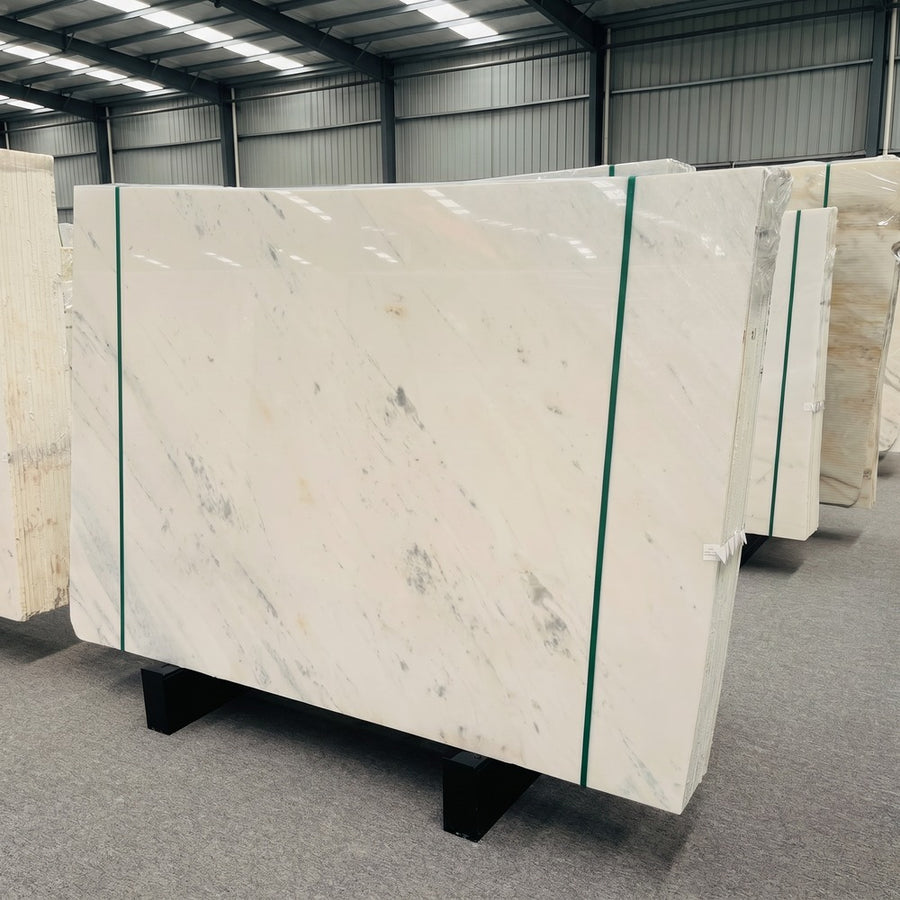 Natural Calacatta White Marble Villa Hotel Use Durable High Hardness Stain-Resistant