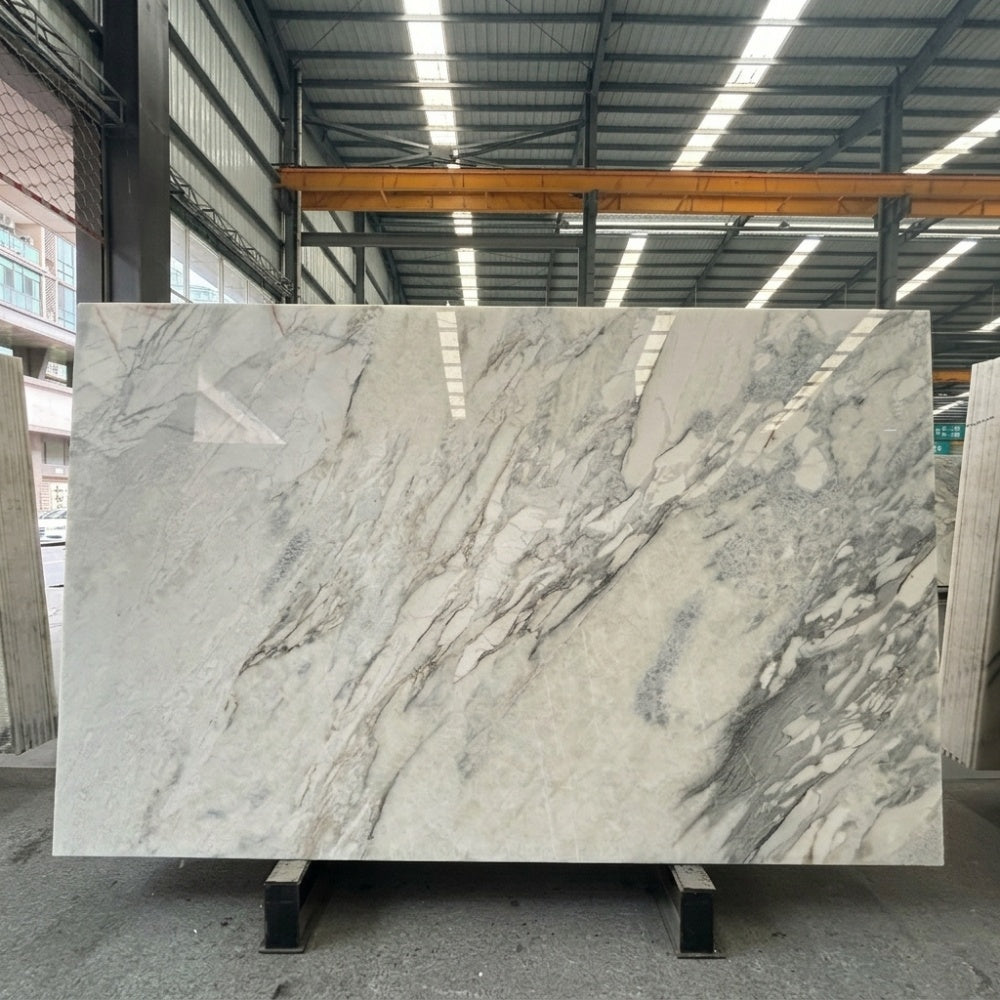 Quarry Owner Calacatta Gold Natural Marble Slabs Unique Veining Durable Luxury Tiles Wholesale