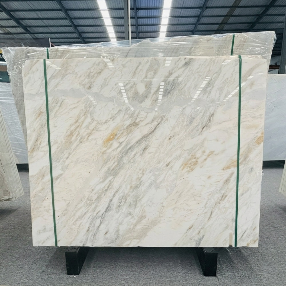 High-End Eco-Friendly Calacatta Gold Natural Marble Slab for Villa Hotel Lobby Staircase