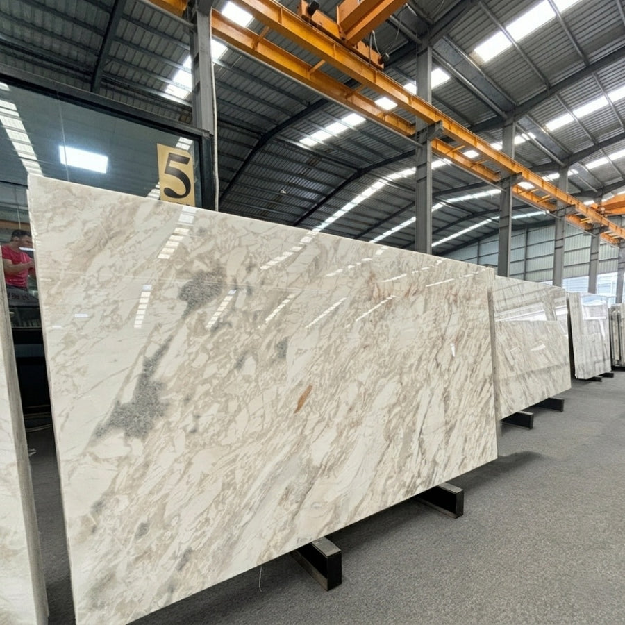 Calacatta Gold Natural Marble Eco-Friendly Waterproof Flooring for Villa Bathroom Kitchen Dining