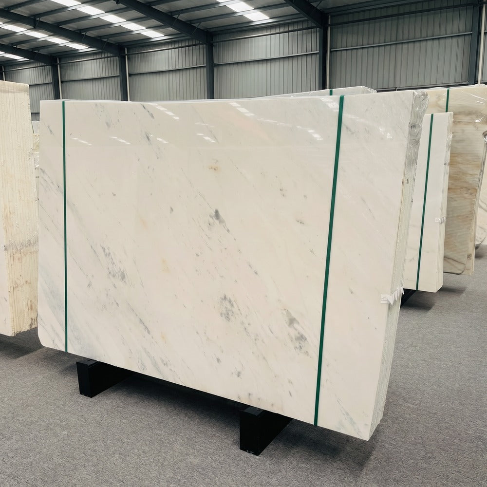 Natural Calacatta White Marble Villa Hotel Use Durable High Hardness Stain-Resistant