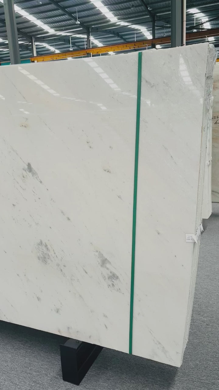 Natural Calacatta White Marble Villa Hotel Use Durable High Hardness Stain-Resistant
